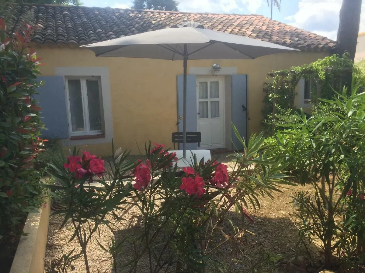 Holiday home Charmant Studio Brignoles